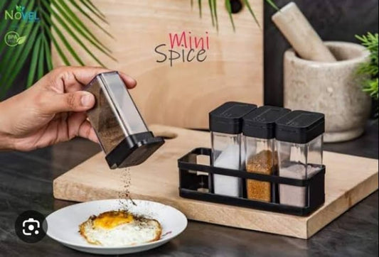Novel 4-Piece Mini Spice Set