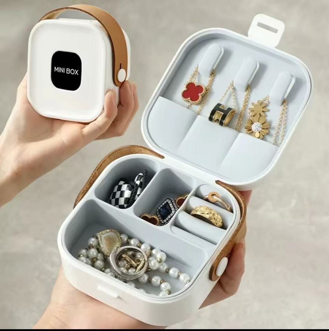 Multifunctional Jewellery Organizer  With Handle