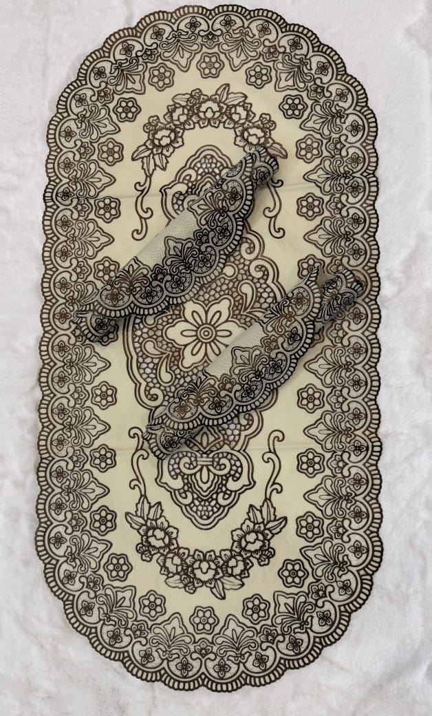 3 PCs Center Table Runner & Mats Set