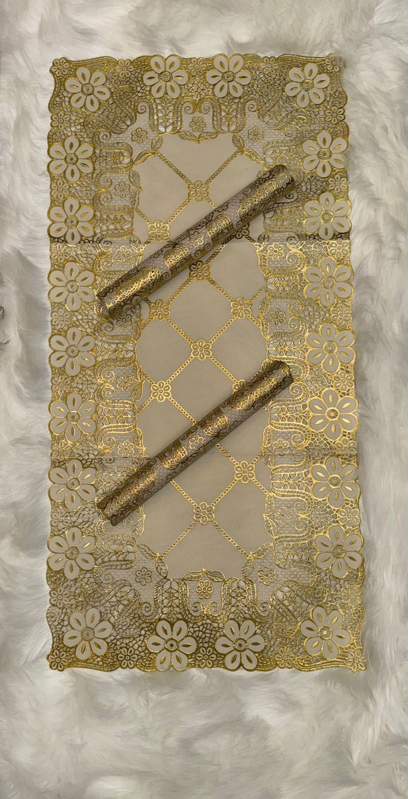 3 PCs Center Table Runner & Mats Set