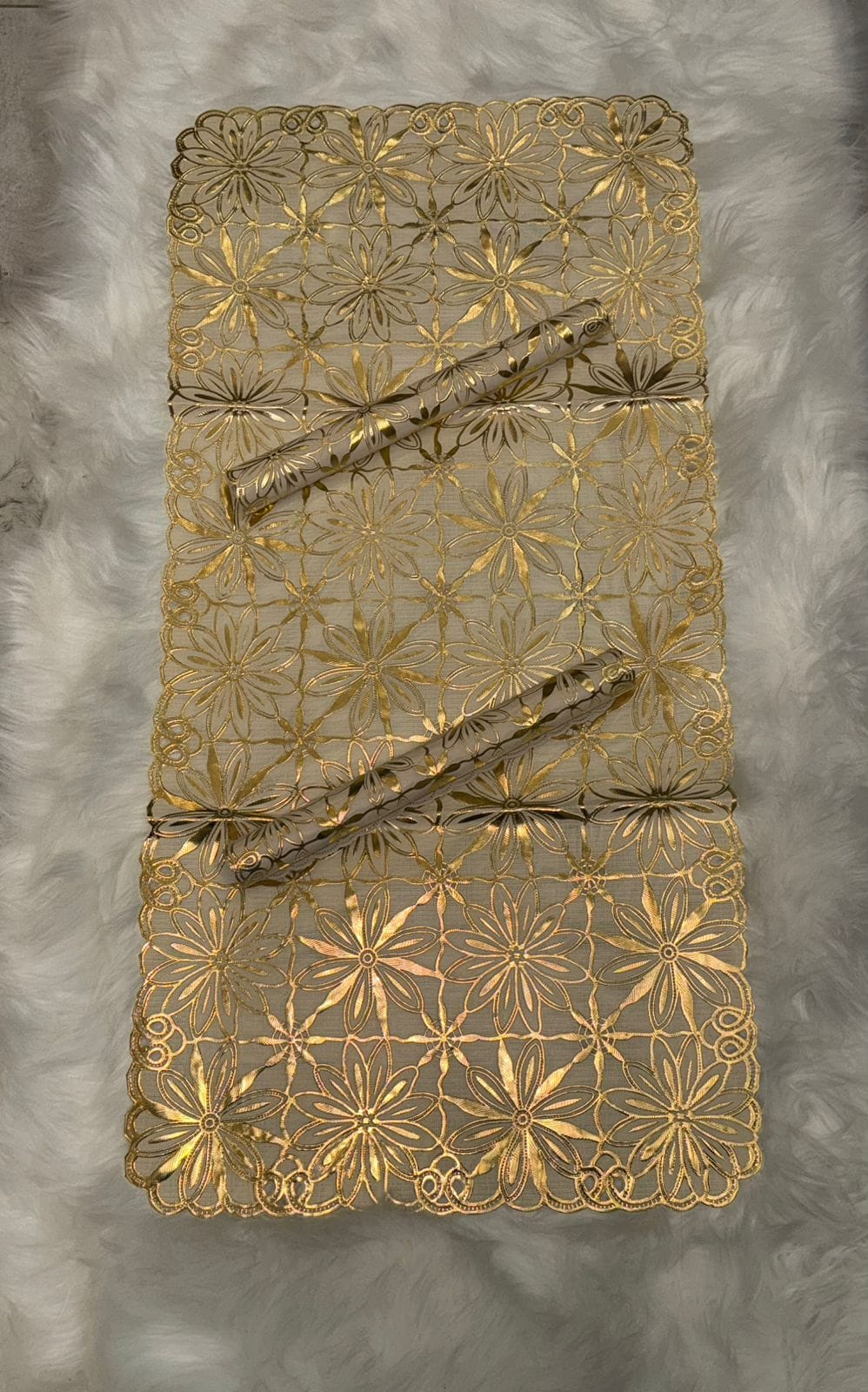 3 PCs Center Table Runner & Mats Set