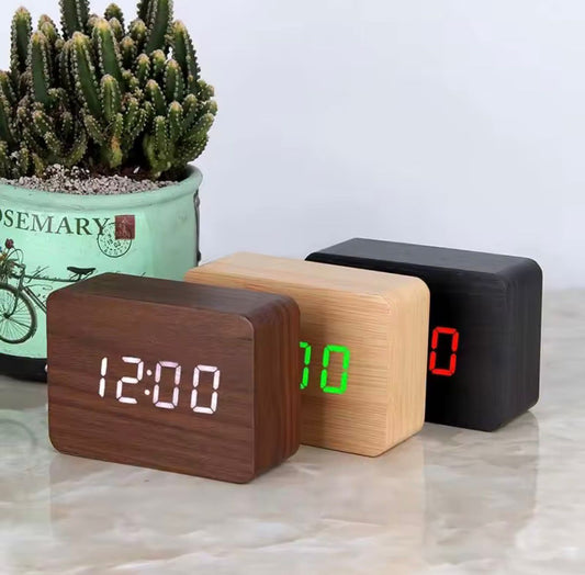 Wooden Digital Desk Clock 🕰