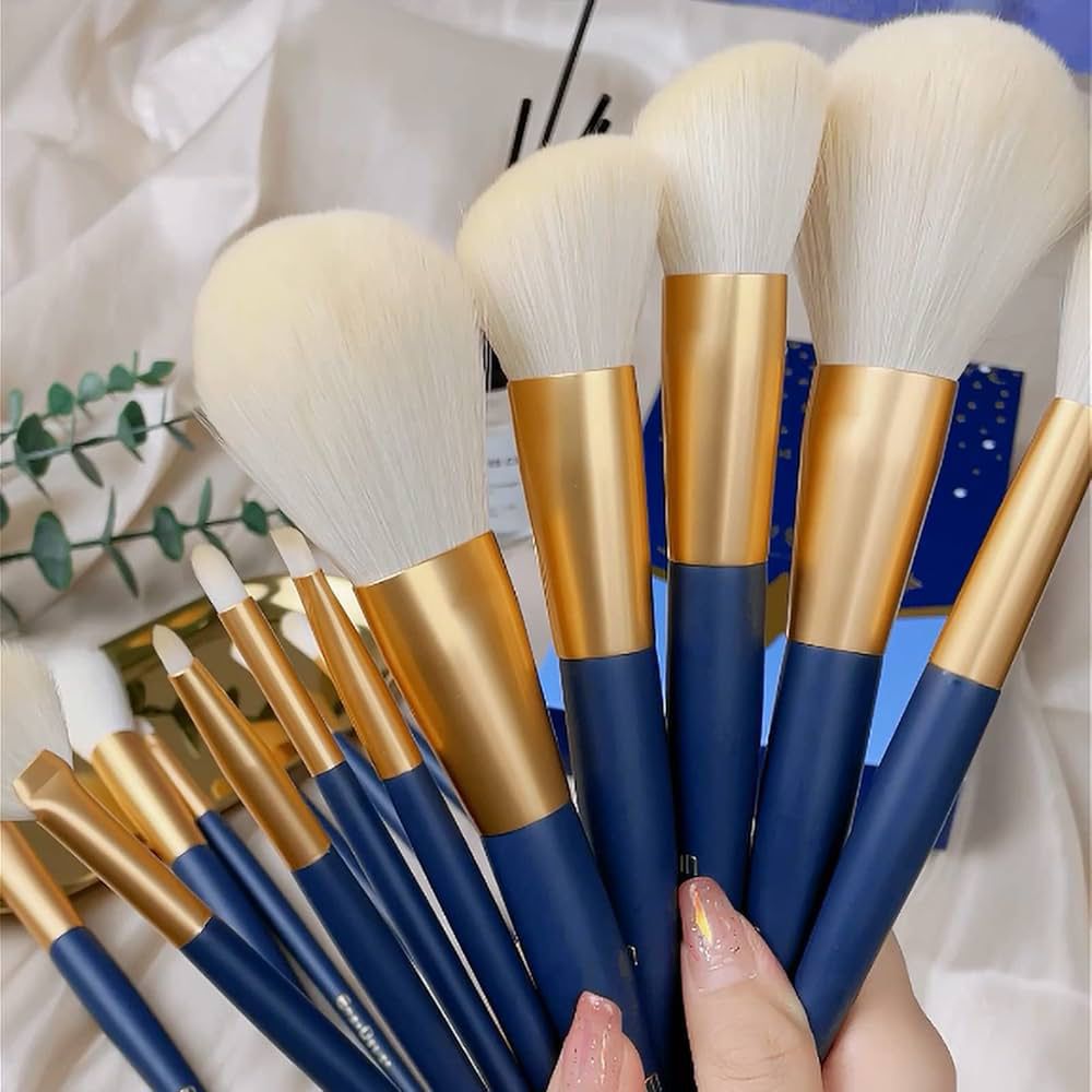 Fancy Brush Holder With 12Pcs Makeup Brushes