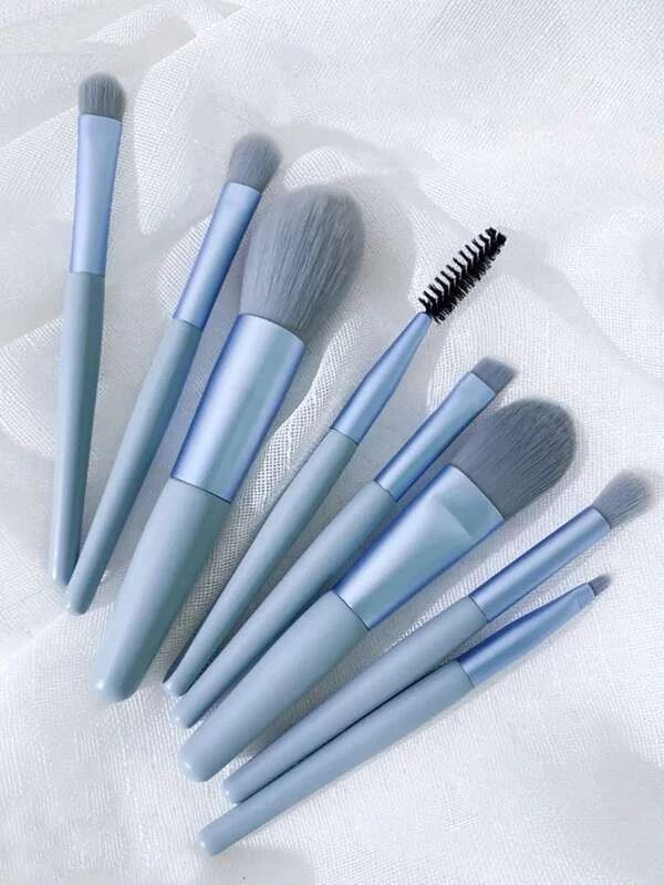 8 Pcs Leather Pouch Makeup Brush Set (Soft Bristles)