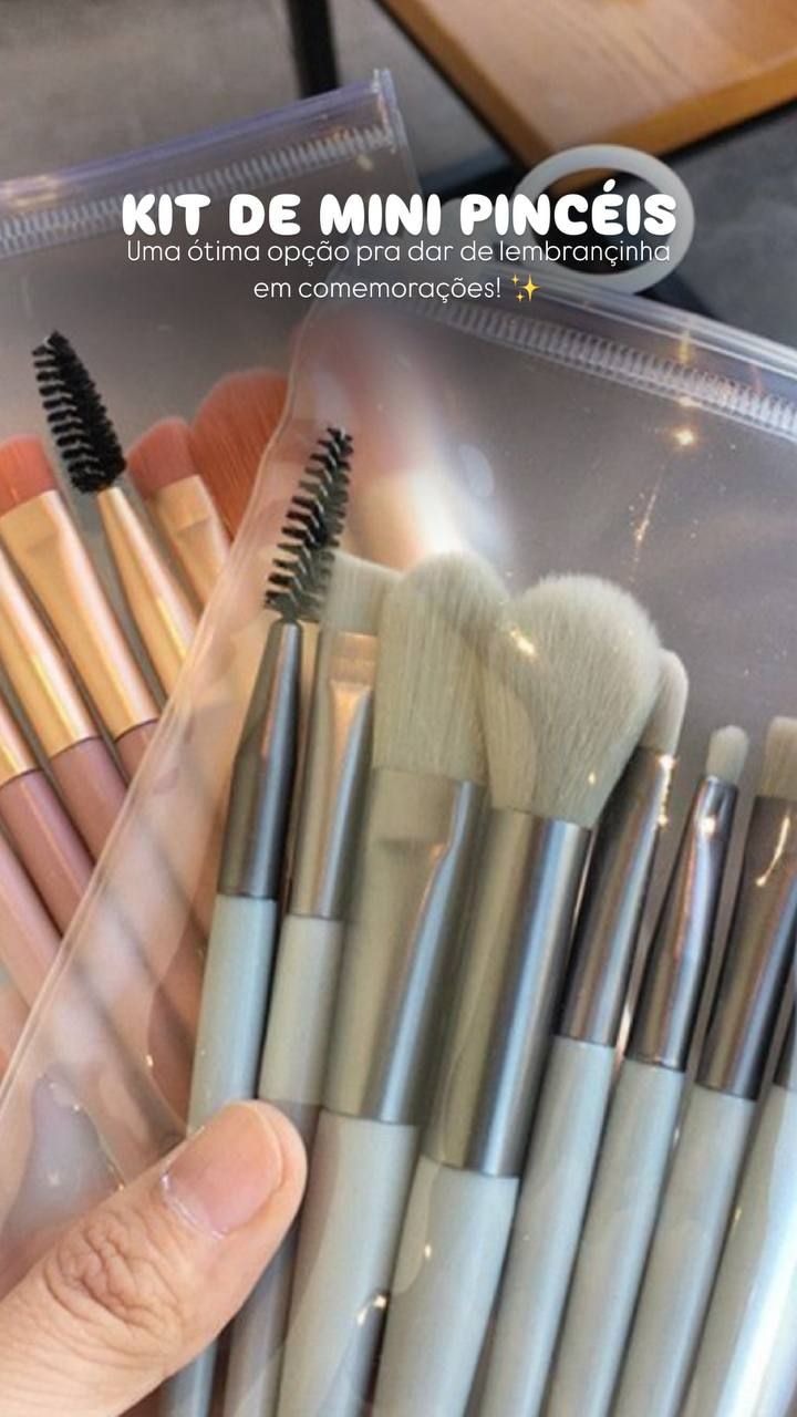 Original 8-Piece Makeup Brush Set with Pouch - Soft Brushes